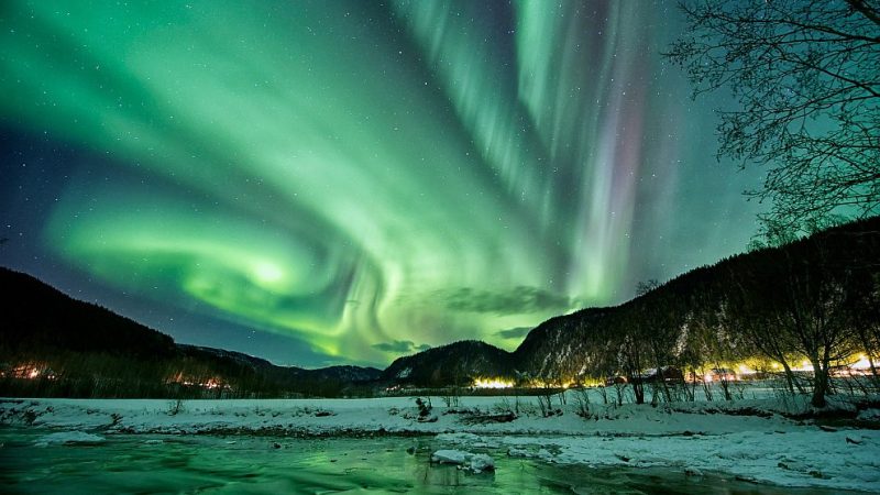 Are the Northern Lights in Russia?