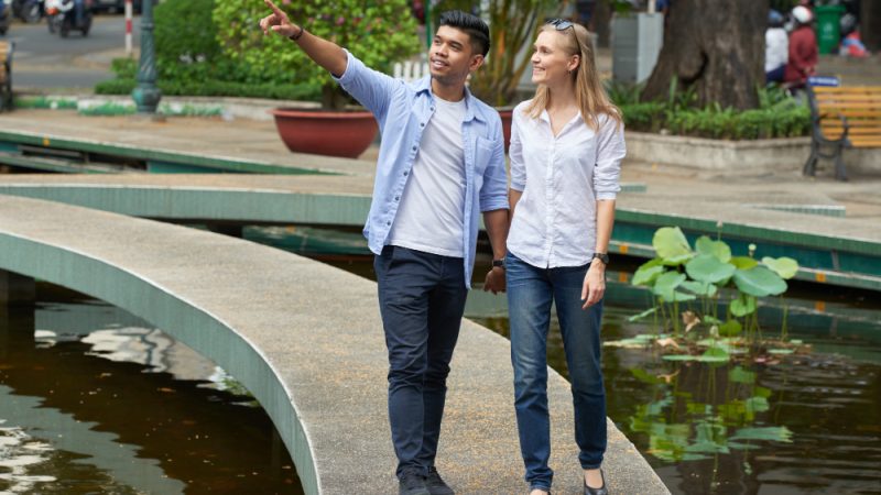 Visit Siem Reap vs Singapore